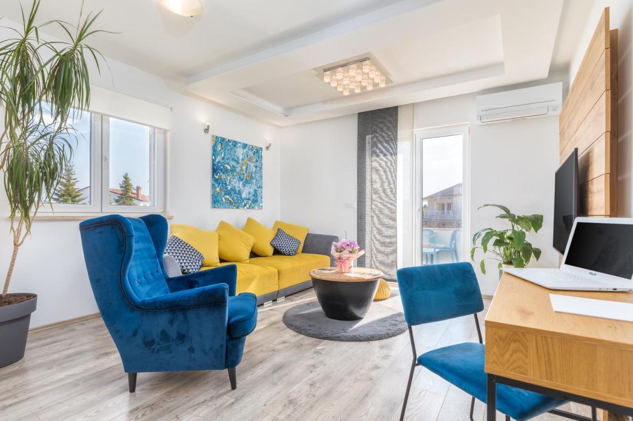 Apartman Nina Фажана Екстер'єр фото