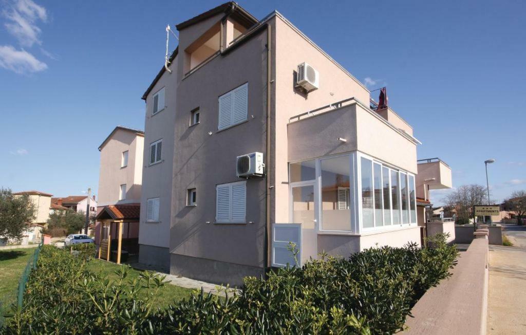 Apartman Nina Фажана Екстер'єр фото
